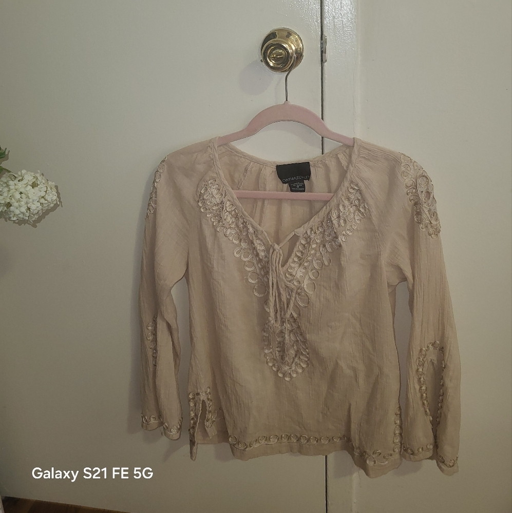 Embellished 3/4 Sleeve Blouse - Picture 2 of 11